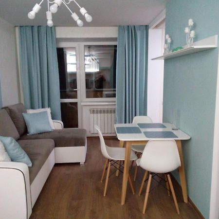 Two-Bedroom Apartment In The Center Khmelʼnytsʼkyy Eksteriør billede